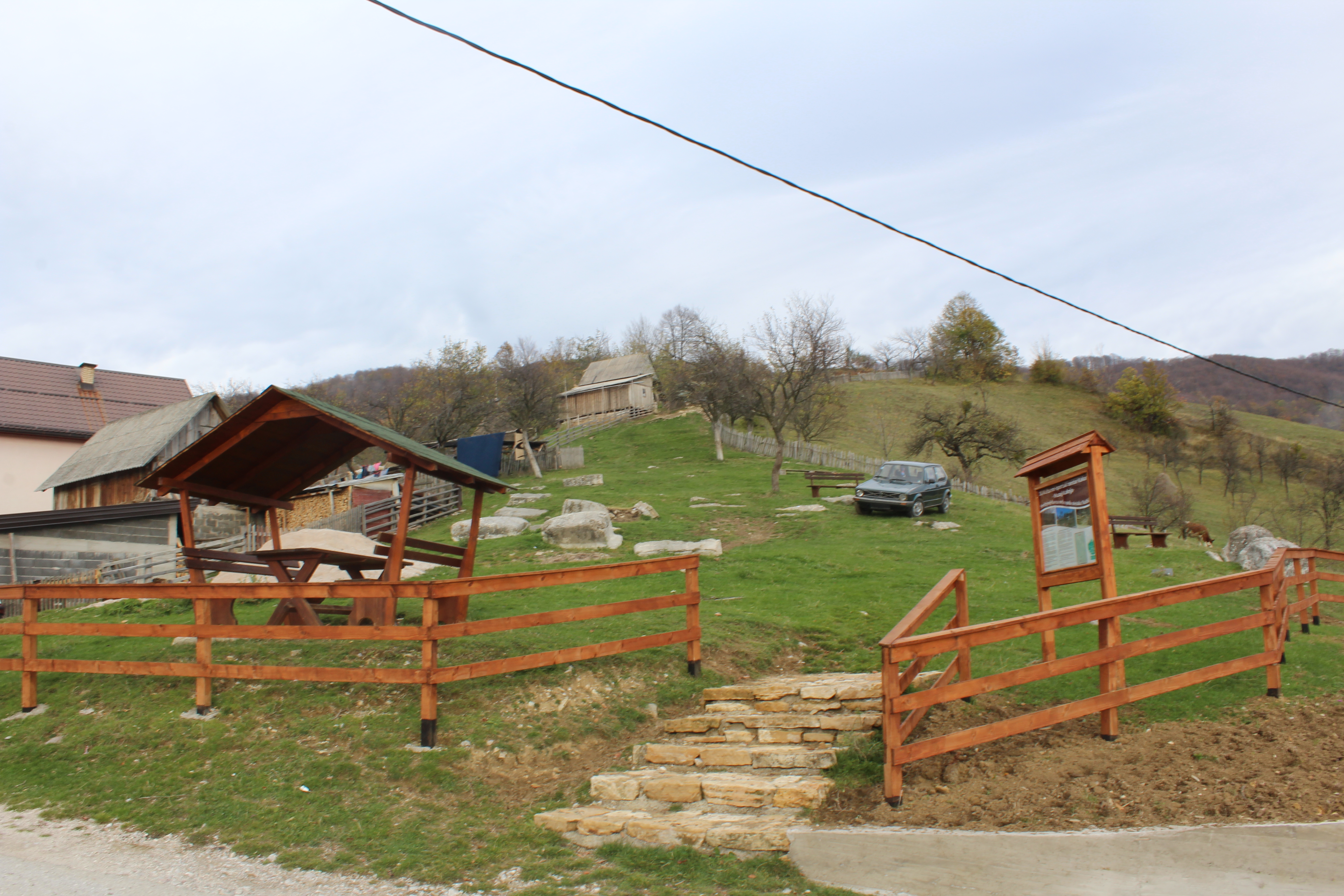 Projekat “Popis stećaka na području općine Kakanj” nastavljen danas u selu Slapnica, Bištrani i Nažbilj