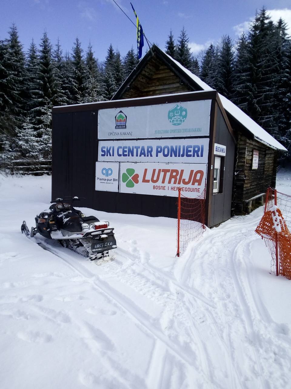 Ski centar Ponijeri: Sutra Škola skijanja i sankanje na prvoj padini velike staze