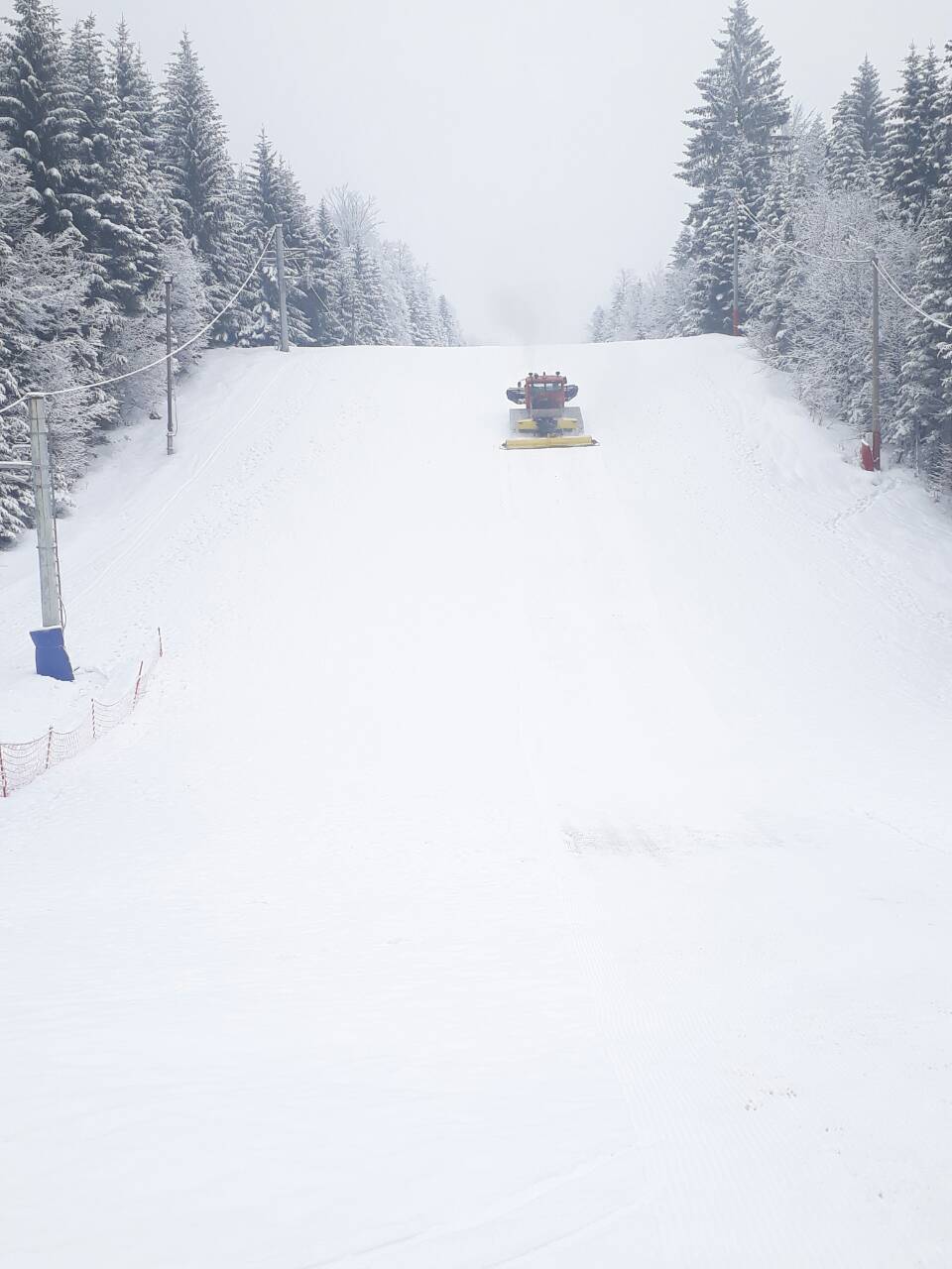 Ski centar Ponijeri: Danas poludnevno skijanje od 10:00 do 14:00 sati – Dolazi nam i Kike Budalike